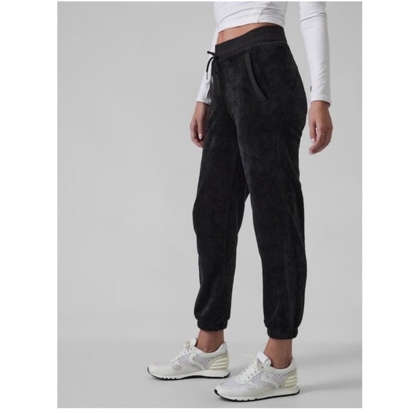 Athleta Pants - Athleta Double Cozy Karma Jogger  BLACK Size XL